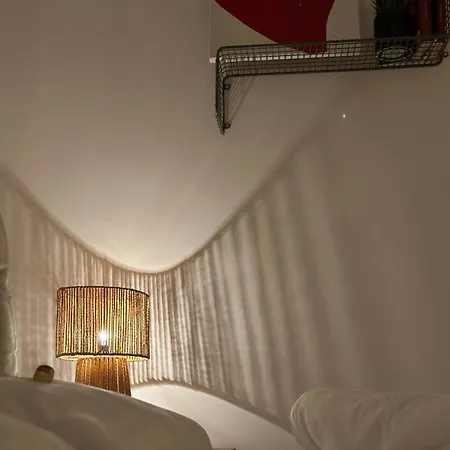Mid-nest - Artitude Apartment *